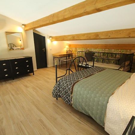 Willa Loft Lou Pitchoun Saint-Étienne-du-Grès Zewnętrze zdjęcie