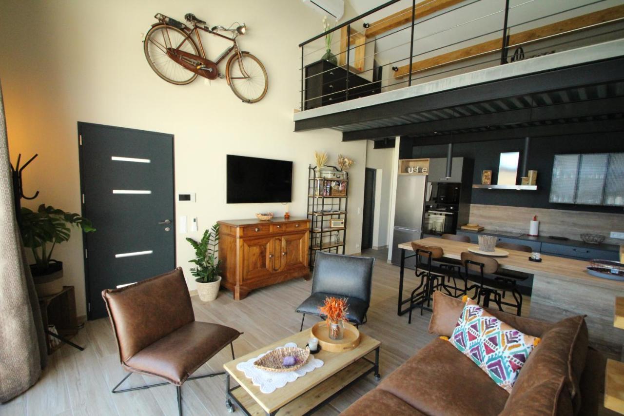 Willa Loft Lou Pitchoun Saint-Étienne-du-Grès Zewnętrze zdjęcie