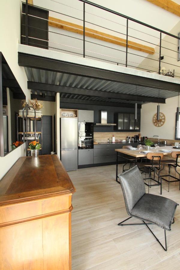 Willa Loft Lou Pitchoun Saint-Étienne-du-Grès Zewnętrze zdjęcie