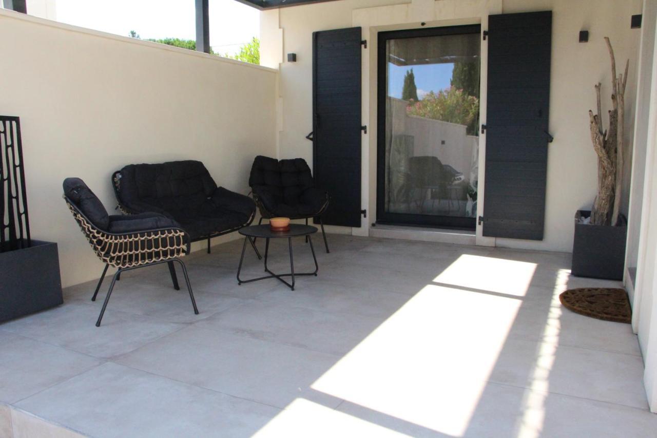 Willa Loft Lou Pitchoun Saint-Étienne-du-Grès Zewnętrze zdjęcie